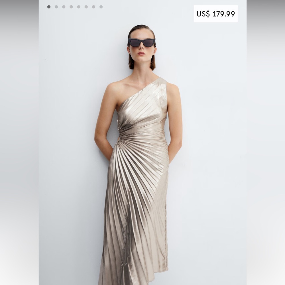 Asymmetrical pleated dress - champagne